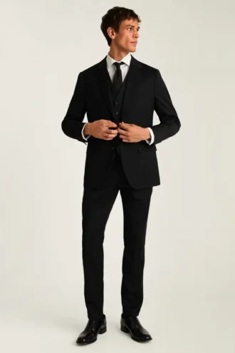 Men’s Wool Suit Vest – Versatile Formalwear Layer