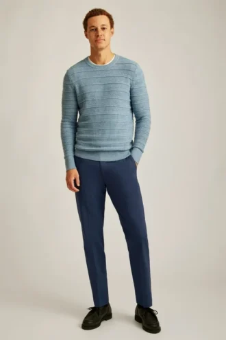 Midweight Texture Stitch Crew Neck Sweater