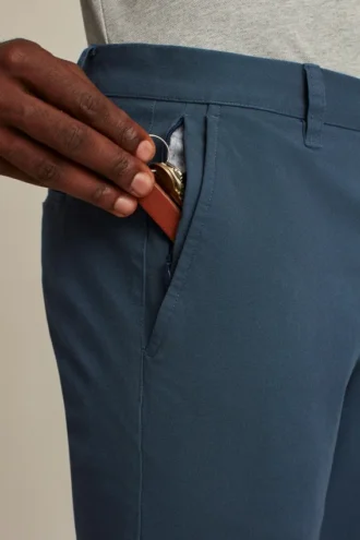 Unlock Effortless Style with Bonobos Stretch Mens Chinos 2.0